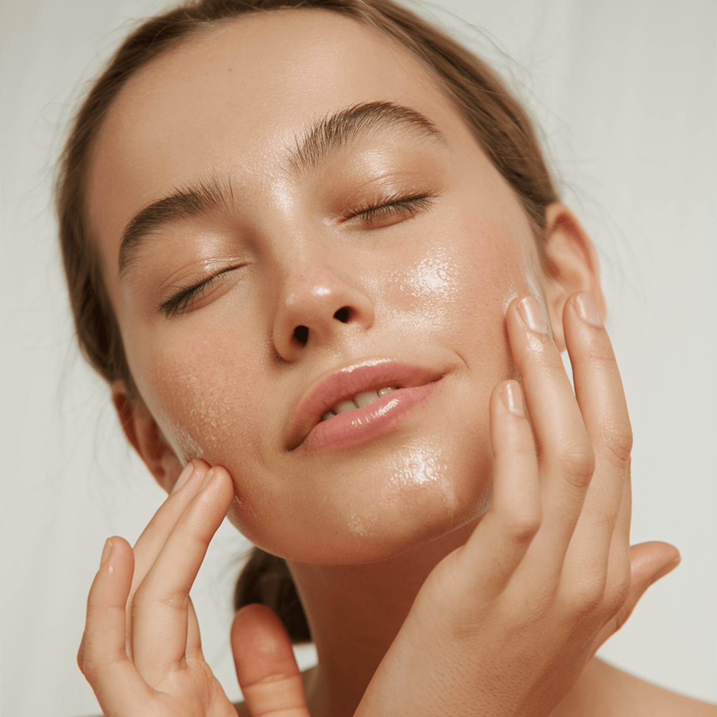 Glass Veil Snail Mucin Essence